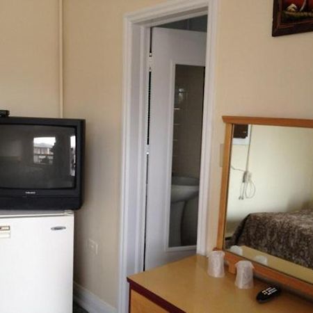 Victoria Motel Lindsay Bagian luar foto
